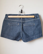 Load image into Gallery viewer, Smart Set Denim Shorts (Size 4)