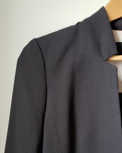 Load image into Gallery viewer, H&M Black Blazer (Size Small-Medium)