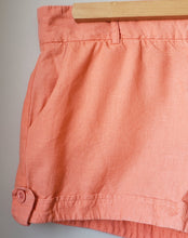 Load image into Gallery viewer, Costa Blanca Shorts (Size 4)