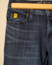 Load image into Gallery viewer, Yoga Jeans (Size 24-25/XS)