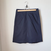 Load image into Gallery viewer, Banana Republic Pleated Skirt (Size 4/6)