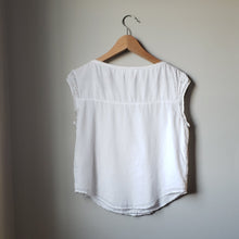 Load image into Gallery viewer, Abercrombie Embroidery T-Shirt (Size Small)