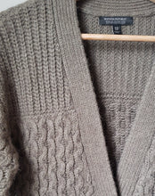 Load image into Gallery viewer, Banana Republic Long Cardigan (Size XS)