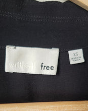 Load image into Gallery viewer, Wilfred Free Button Up Top (Size Small)