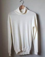 Load image into Gallery viewer, Wilfred Light Turtleneck Sweater (Size XS-Small)