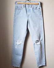 Load image into Gallery viewer, Levi's Destroyed Denim (Size 24-25)