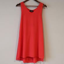 Load image into Gallery viewer, 4Si3nna Dress (Size Small)
