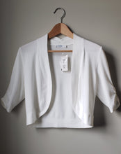 Load image into Gallery viewer, Ricki&#39;s White Cropped Cardigan (Size Small)
