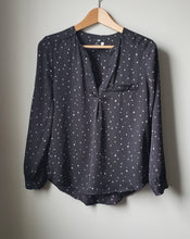 Load image into Gallery viewer, H&amp;M Star Blouse (Size XS-Small)
