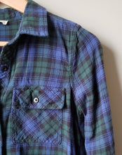 Load image into Gallery viewer, Ardene Plaid Flannel Button-up (Size Small)
