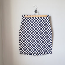 Load image into Gallery viewer, J.Crew Polka Dot Pencil Skirt (Size 2-4)
