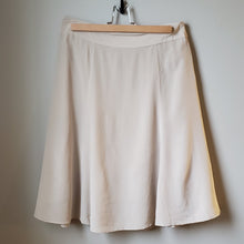 Load image into Gallery viewer, Jacob Silk Skirt (Size 5/6/8/Medium)
