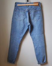 Load image into Gallery viewer, Levi&#39;s 501 Originals Destroyed Denim (Size 25-26)
