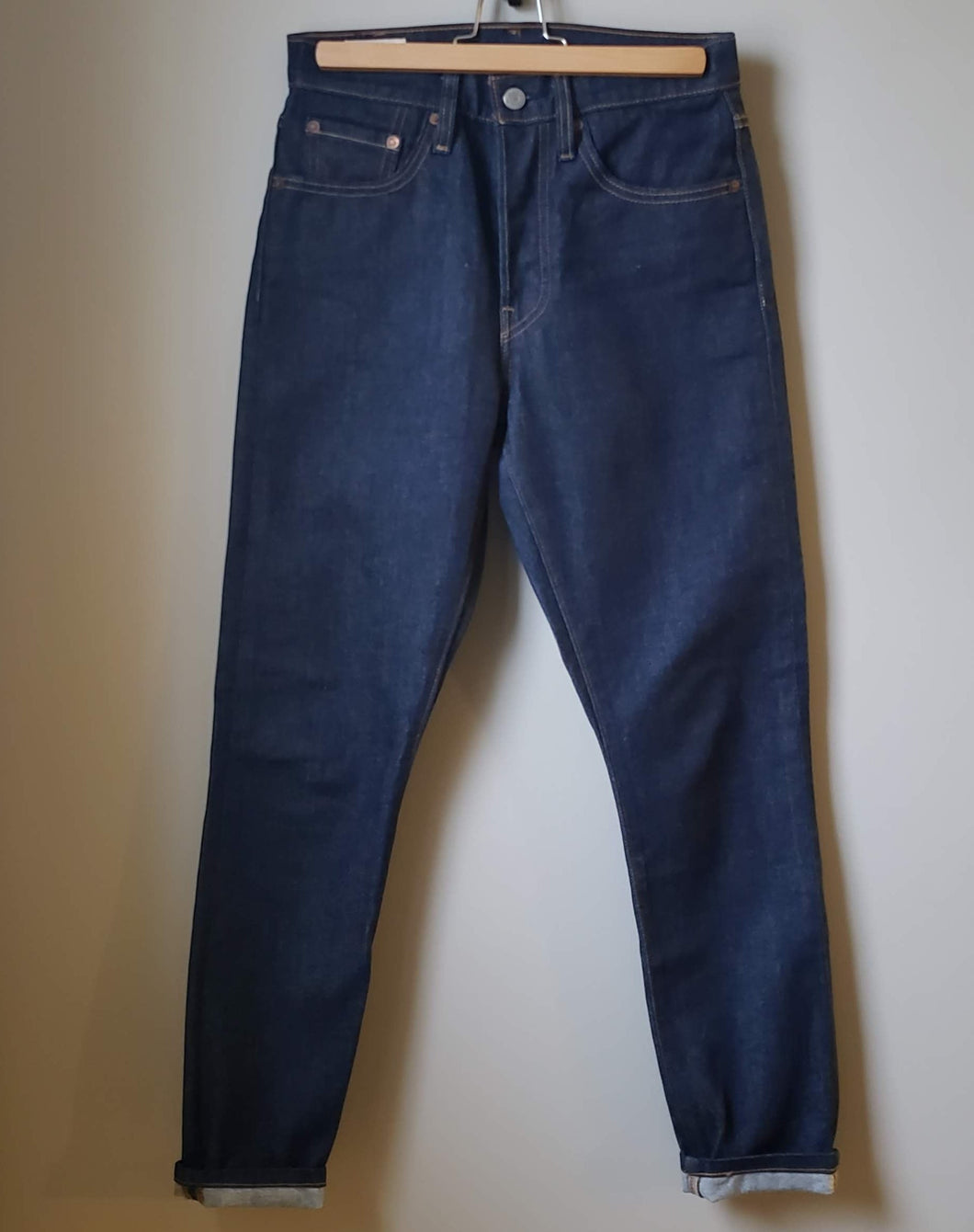 Levi's 501 denim size 25-26 ankle length front view