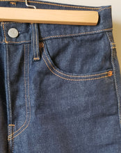 Load image into Gallery viewer, Levi&#39;s 501 Originals Indigo Denim (Size 25-26)
