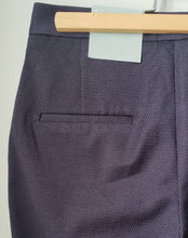 Load image into Gallery viewer, H&amp;M Dress Pants (Size 4/XS)
