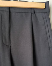 Load image into Gallery viewer, RW&amp;Co Dress Pants (Size 2)
