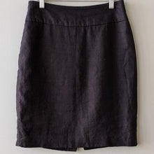 Load image into Gallery viewer, RW&amp;Co Linen Skirt (Size Medium)
